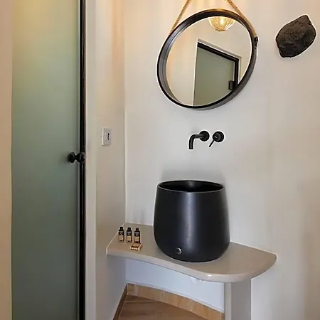 Aecon Hotel Santorini Island