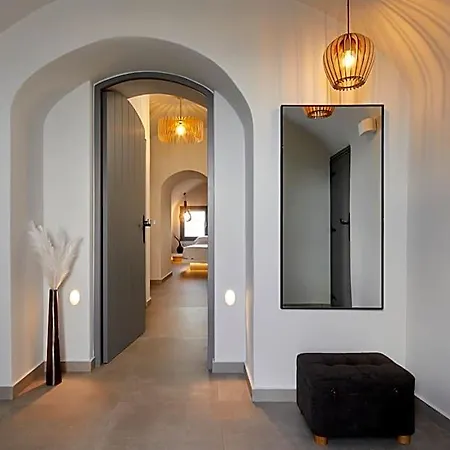 Aecon Hotel Santorini Island