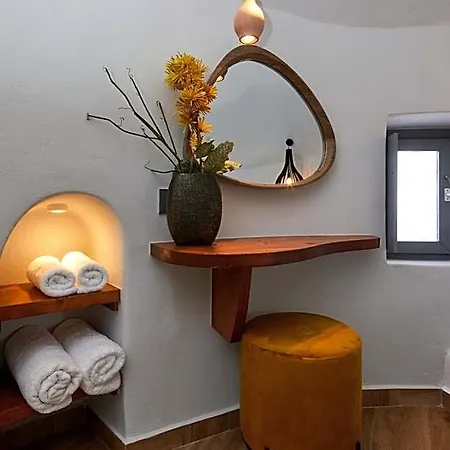 Aecon 4* Santorini Island