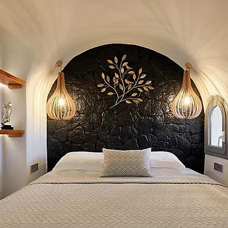 Aecon Hotel 4*