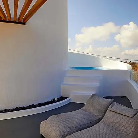 Aecon Hotel Santorini Island